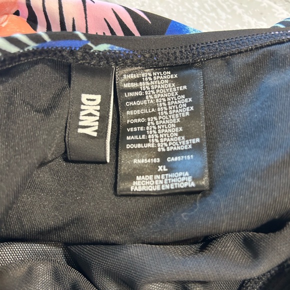 DKNY Tropical Floral Woman’s One Piece - Picture 4 of 4